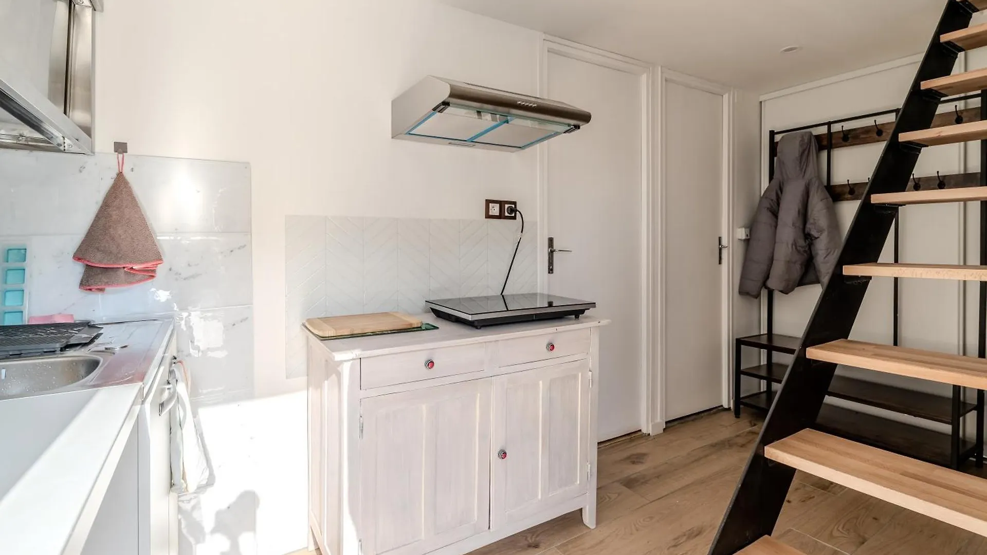 Les Mesliers Apartment Sens-de-Bretagne France